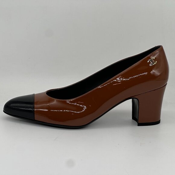 CHANEL 23A CC Patent Leather Two Tone Cap Toe Pumps Heels Shoes Brown - Picture 1 of 16